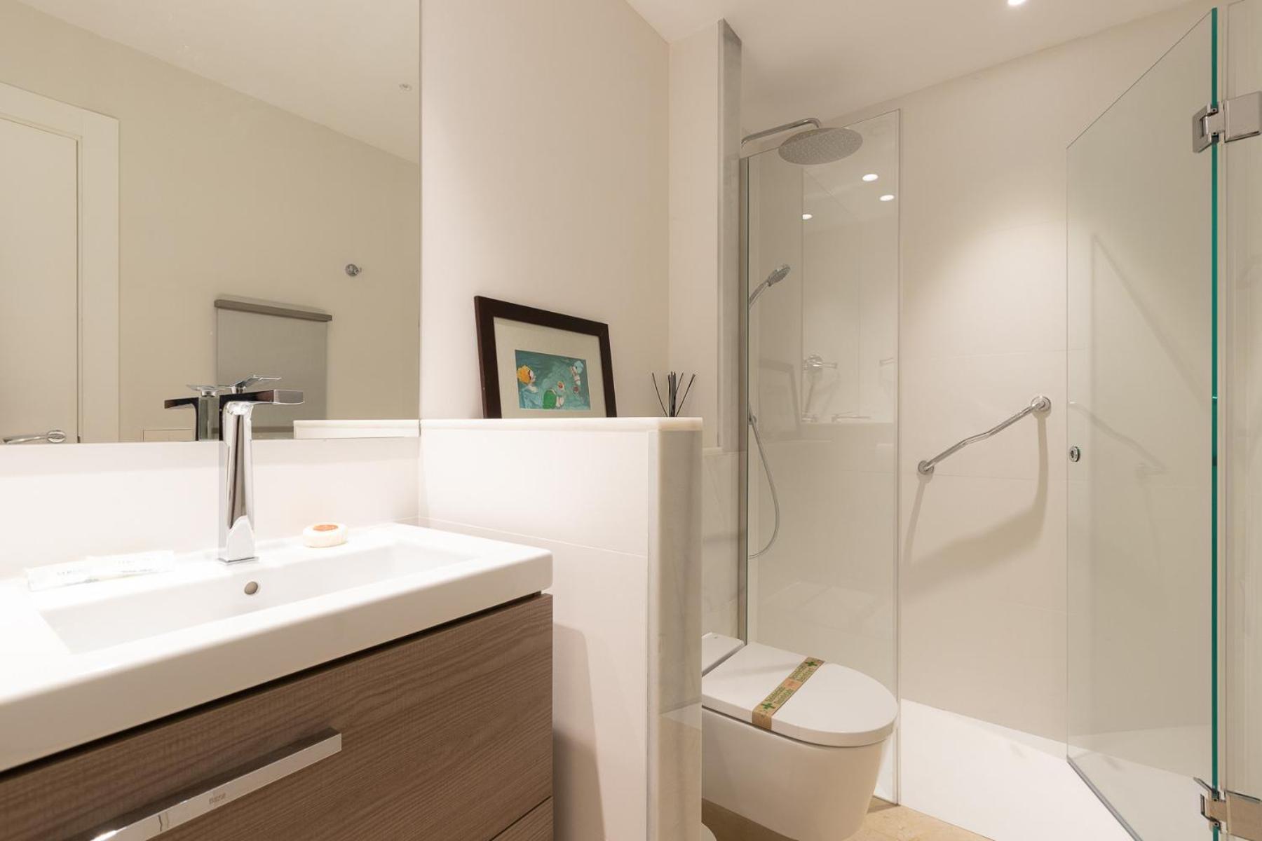Lujoso Apartamento Con Piscina En Paseo Maritimo Marbella Ngoại thất bức ảnh