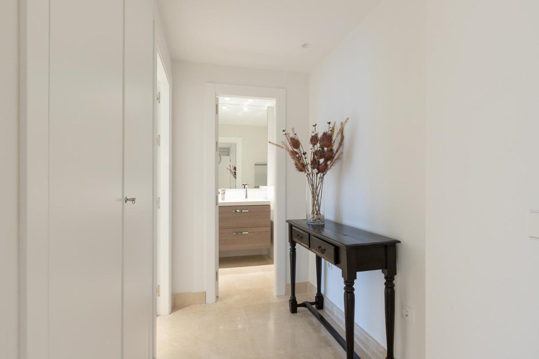 Lujoso Apartamento Con Piscina En Paseo Maritimo Marbella Ngoại thất bức ảnh