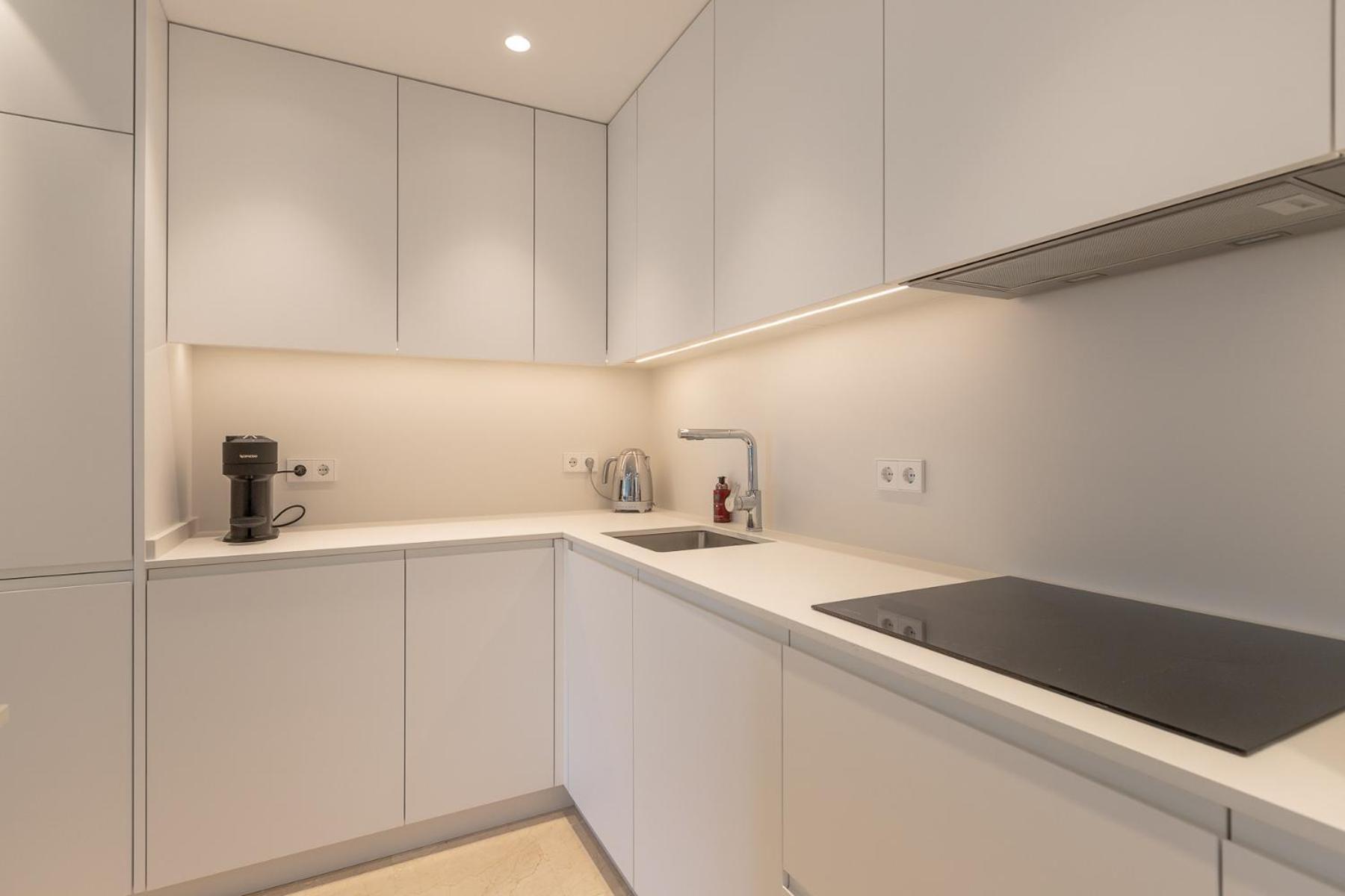 Lujoso Apartamento Con Piscina En Paseo Maritimo Marbella Ngoại thất bức ảnh